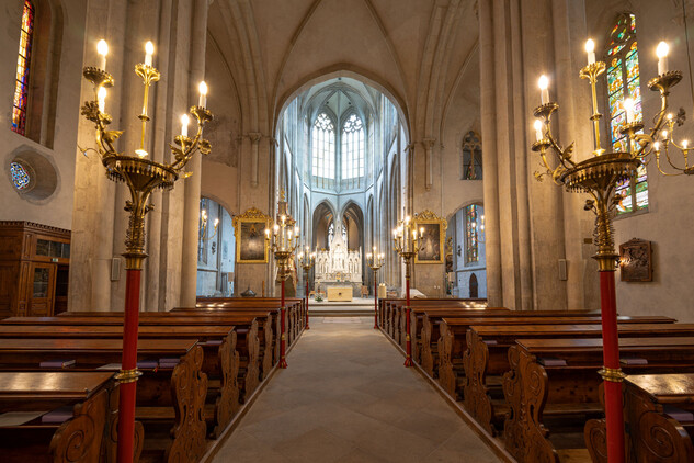 Chrám sv. Bartoloměje, pohled od kruchty